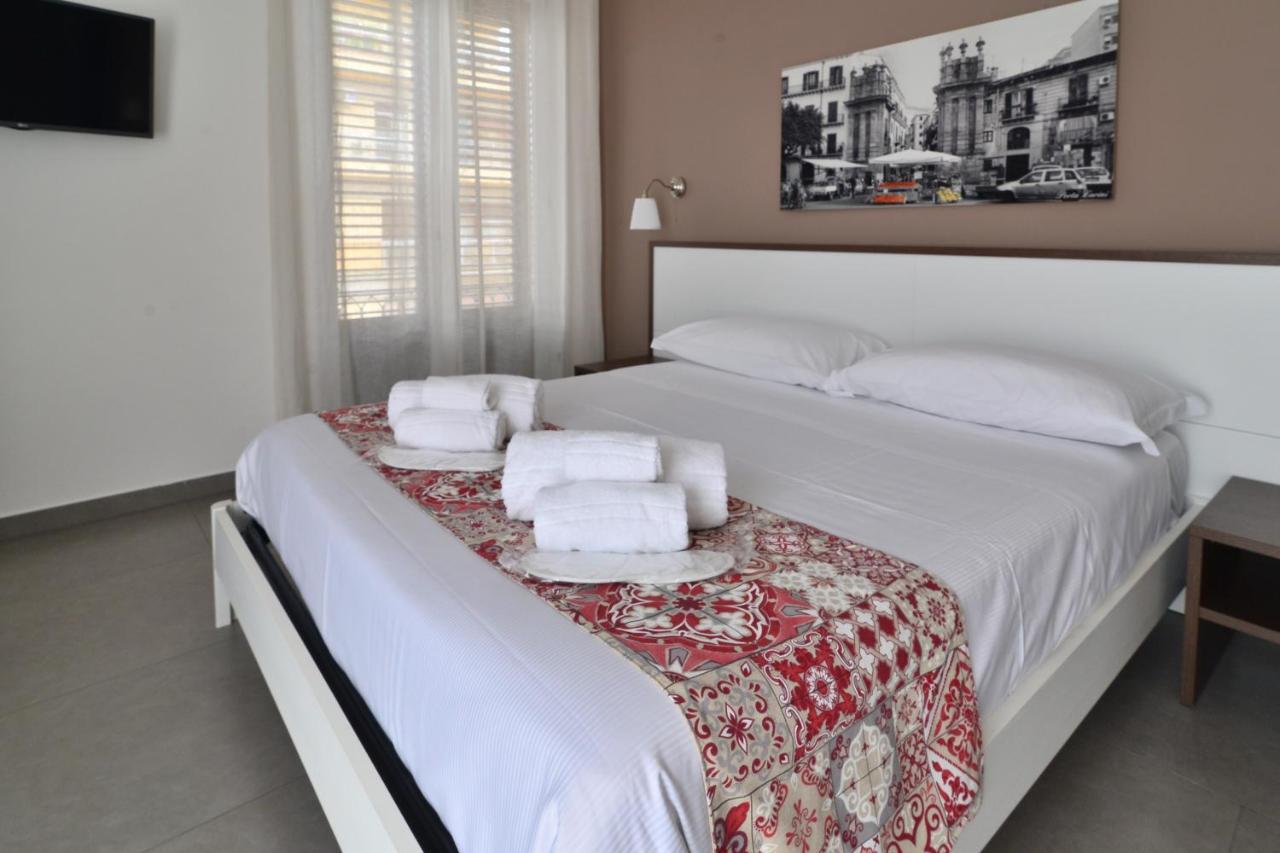 B&B Le Porte Del Centro Palerme Extérieur photo